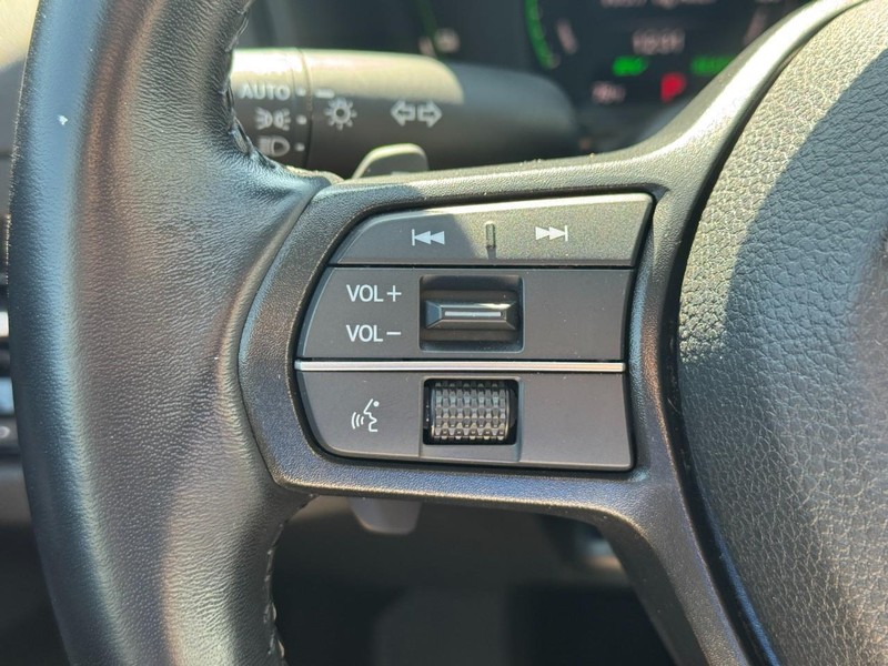 Honda Accord Hybrid Vehicle Full-screen Gallery Image 20