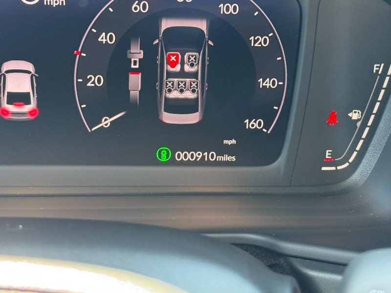 Honda Accord Sedan Vehicle Full-screen Gallery Image 21