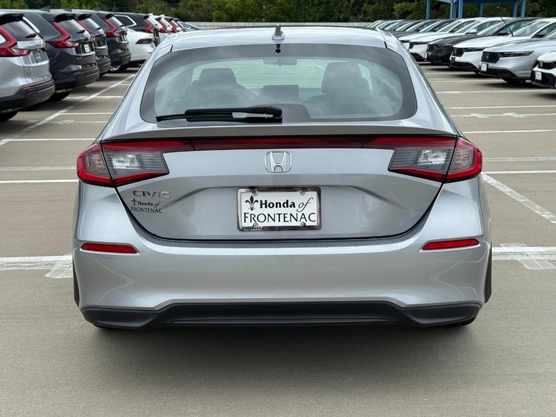 Honda Civic Hatchback Vehicle Full-screen Gallery Image 04