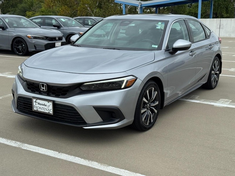 Honda Civic Hatchback Vehicle Full-screen Gallery Image 08