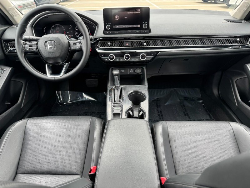 Honda Civic Hatchback Vehicle Full-screen Gallery Image 11