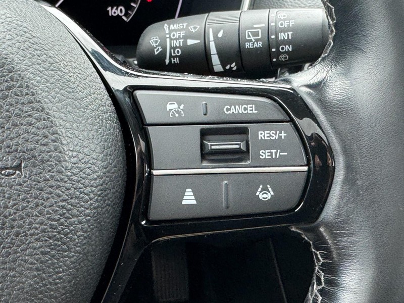 Honda Civic Hatchback Vehicle Full-screen Gallery Image 19