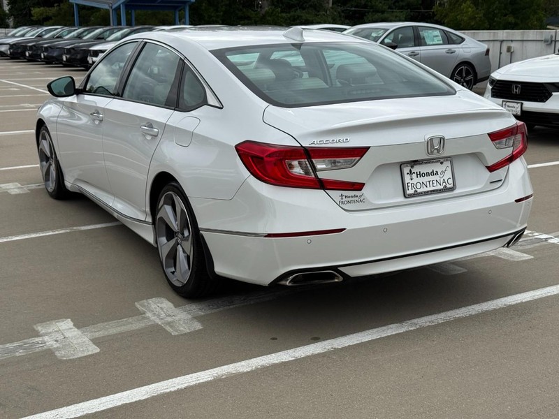 Honda Accord Sedan Vehicle Full-screen Gallery Image 07
