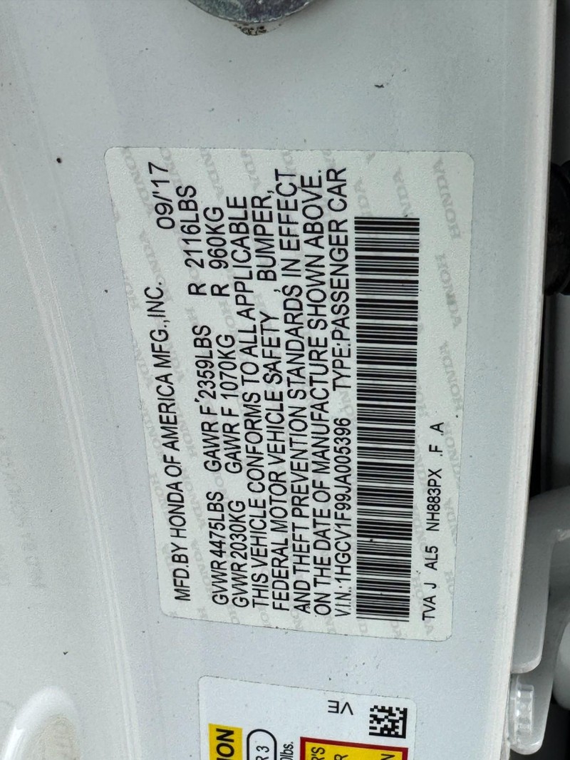 Honda Accord Sedan Vehicle Full-screen Gallery Image 26