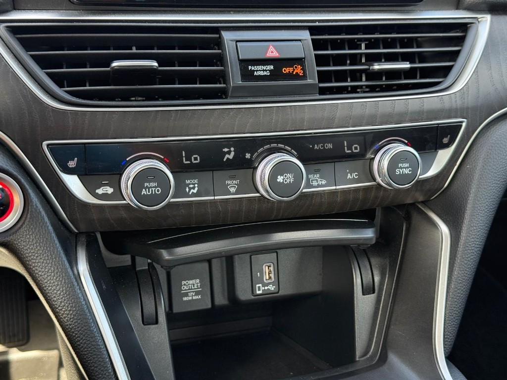Honda Accord Hybrid Vehicle Full-screen Gallery Image 18