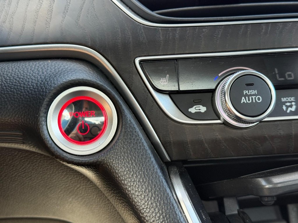 Honda Accord Hybrid Vehicle Full-screen Gallery Image 19