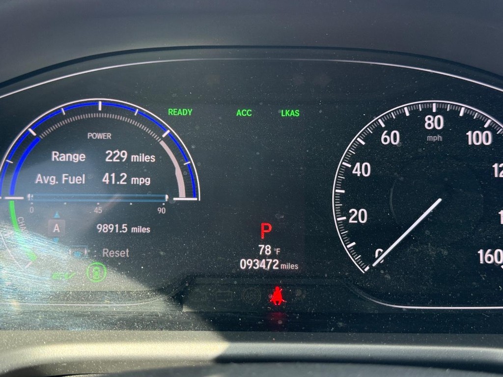 Honda Accord Hybrid Vehicle Full-screen Gallery Image 22