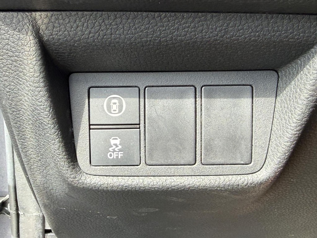 Honda Accord Hybrid Vehicle Full-screen Gallery Image 23