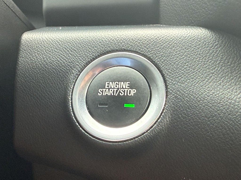 GMC Terrain Vehicle Full-screen Gallery Image 16