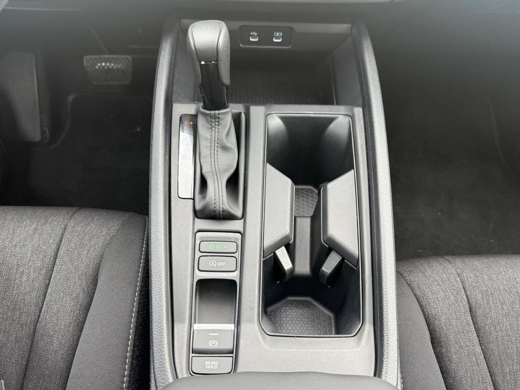 Honda Accord Sedan Vehicle Full-screen Gallery Image 20