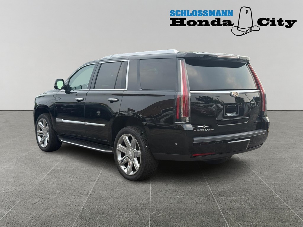 Cadillac Escalade Vehicle Full-screen Gallery Image 03