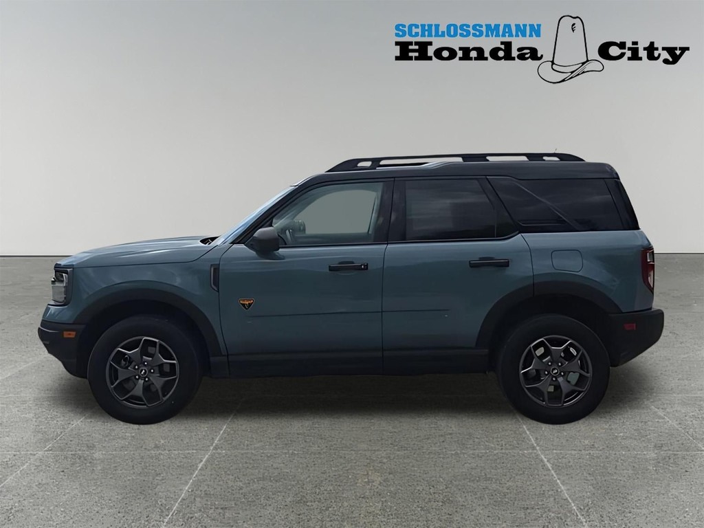 Ford Bronco Sport Vehicle Full-screen Gallery Image 02