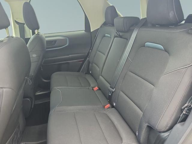 Ford Bronco Sport Vehicle Full-screen Gallery Image 08