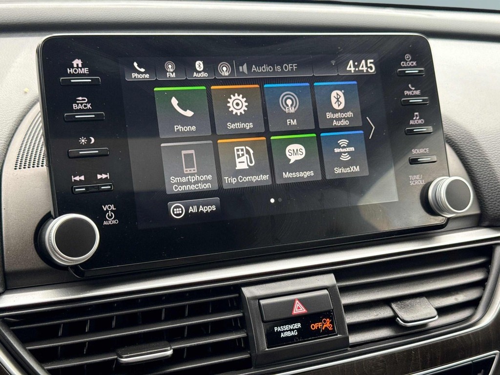Honda Accord Sedan Vehicle Full-screen Gallery Image 13