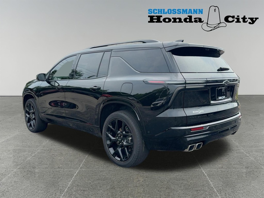 Chevrolet Traverse Vehicle Full-screen Gallery Image 03