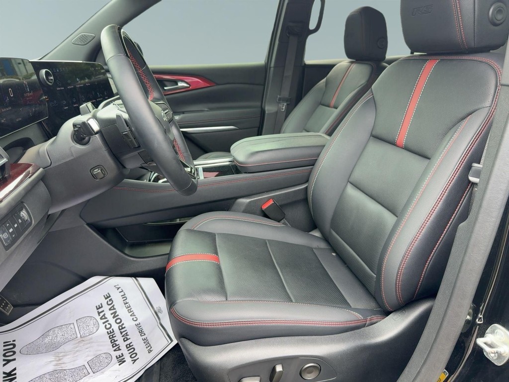 Chevrolet Traverse Vehicle Full-screen Gallery Image 05