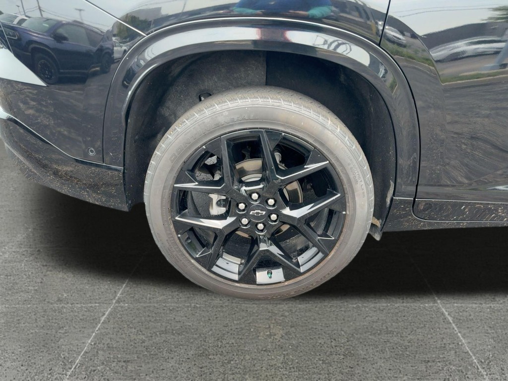 Chevrolet Traverse Vehicle Full-screen Gallery Image 10
