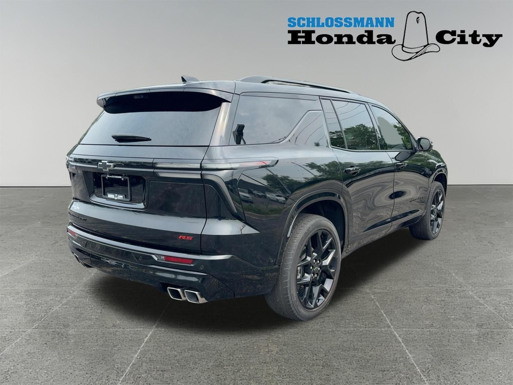 Chevrolet Traverse Vehicle Full-screen Gallery Image 13