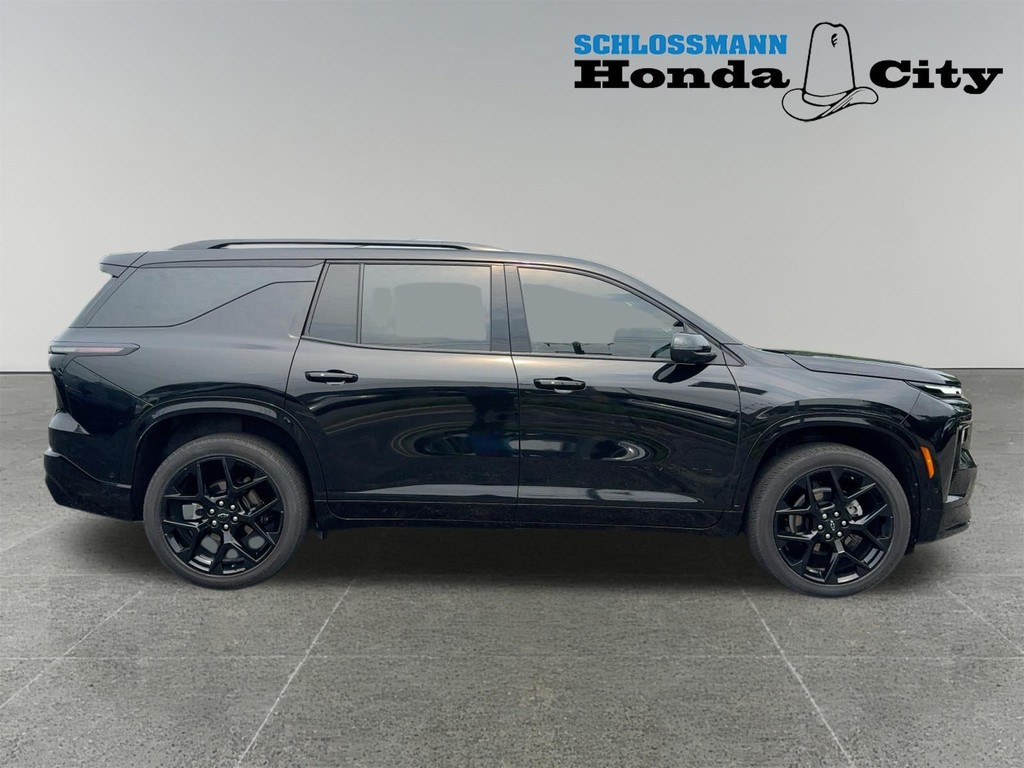 Chevrolet Traverse Vehicle Full-screen Gallery Image 14