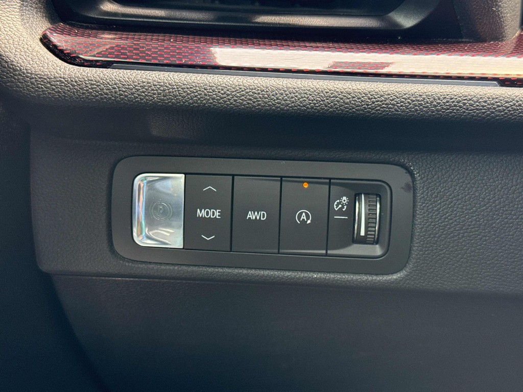 Chevrolet Traverse Vehicle Full-screen Gallery Image 23