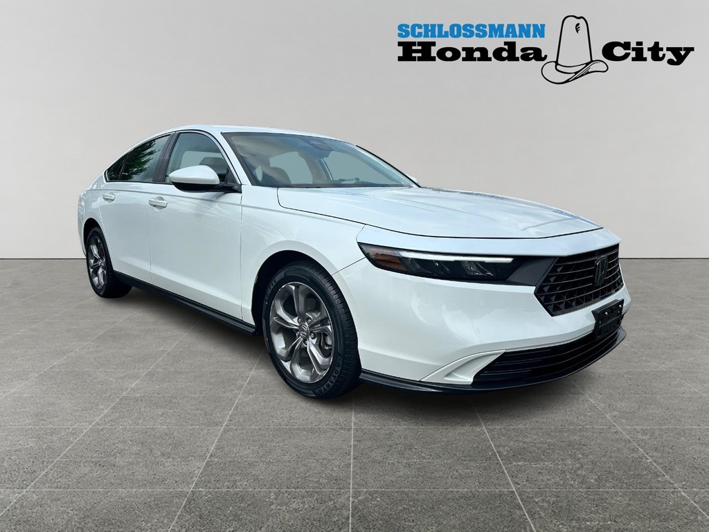 Honda Accord Sedan Vehicle Full-screen Gallery Image 08