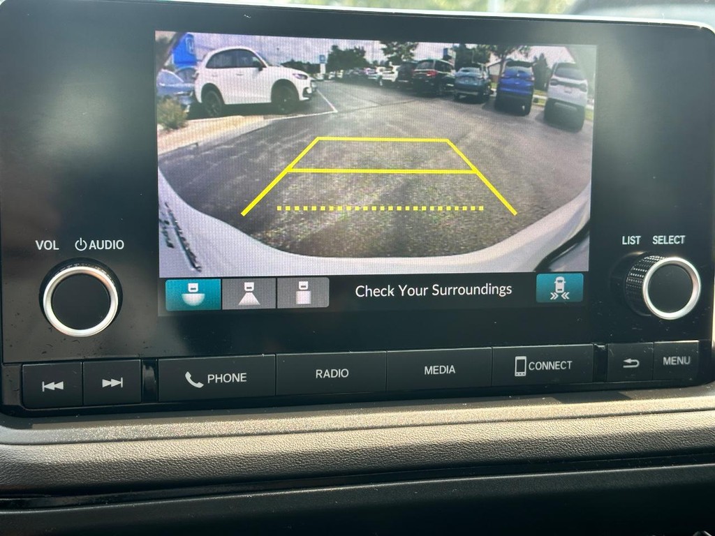 Honda Accord Sedan Vehicle Full-screen Gallery Image 25