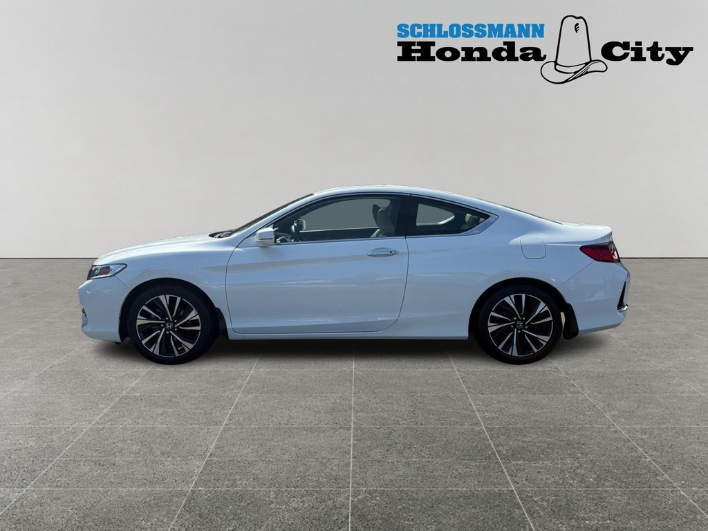 Honda Accord Coupe Vehicle Full-screen Gallery Image 02
