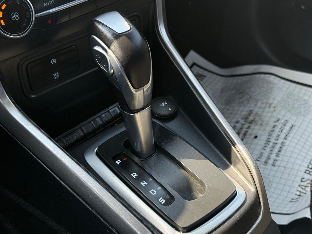 Ford EcoSport Vehicle Full-screen Gallery Image 20