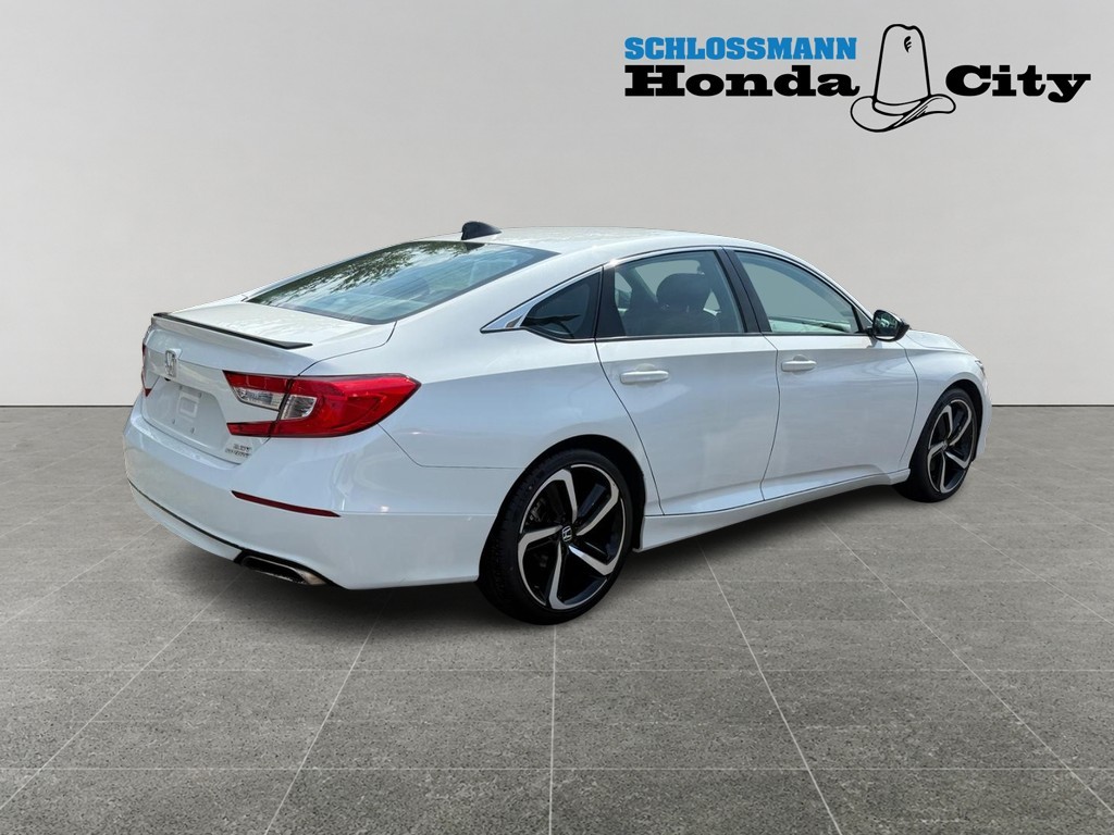 Honda Accord Sedan Vehicle Full-screen Gallery Image 05