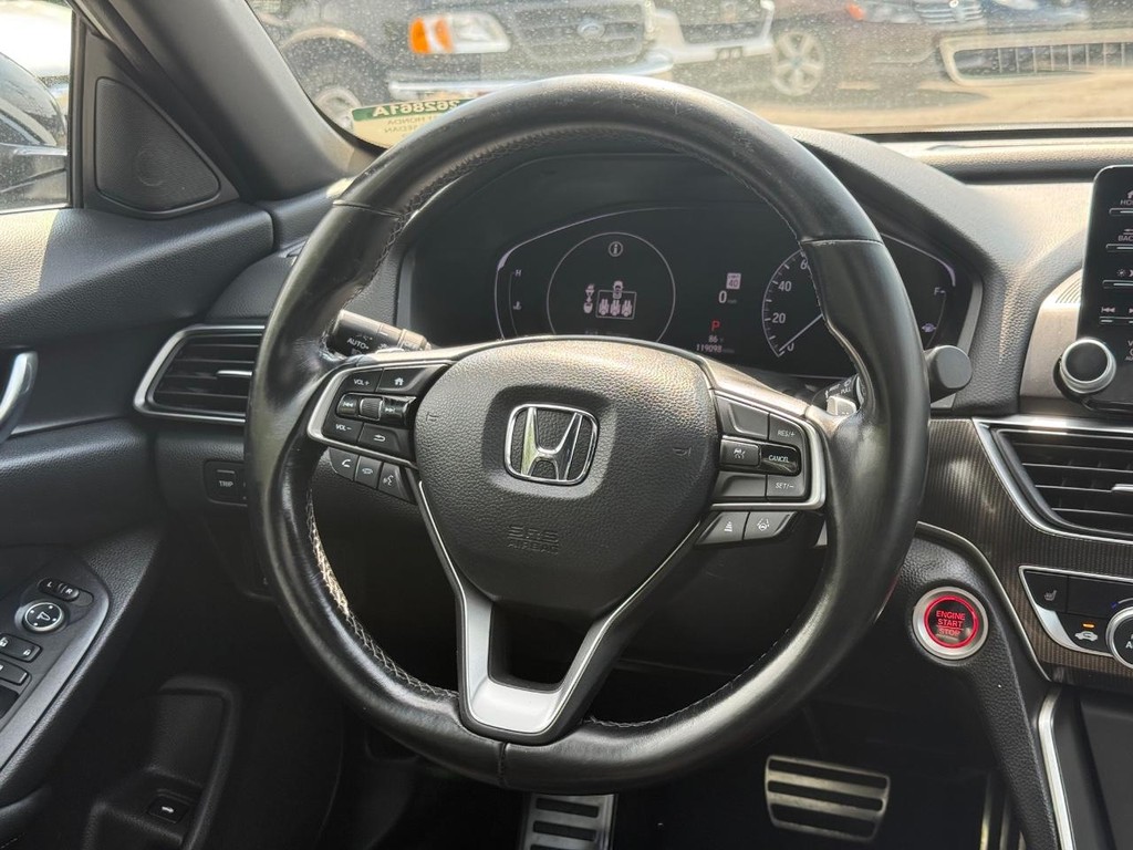 Honda Accord Sedan Vehicle Full-screen Gallery Image 13