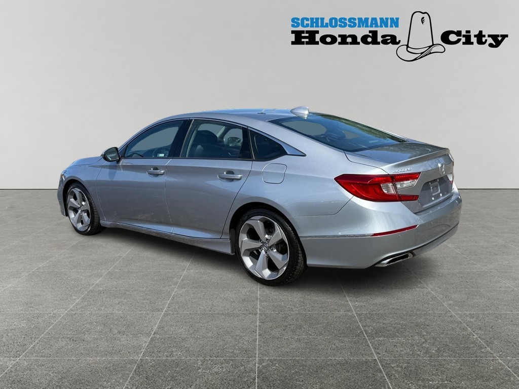 Honda Accord Sedan Vehicle Full-screen Gallery Image 03