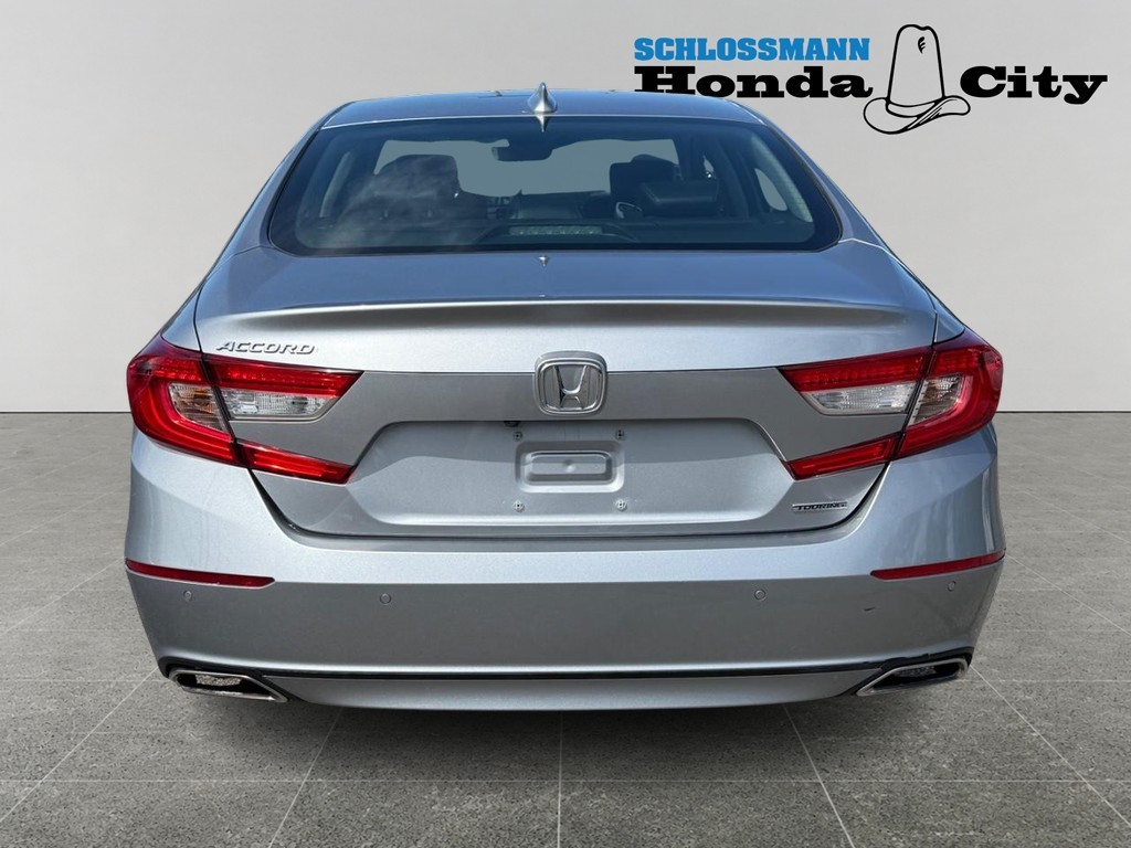 Honda Accord Sedan Vehicle Full-screen Gallery Image 04