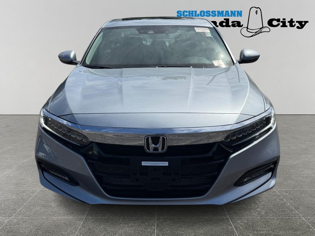 Honda Accord Sedan Vehicle Full-screen Gallery Image 09