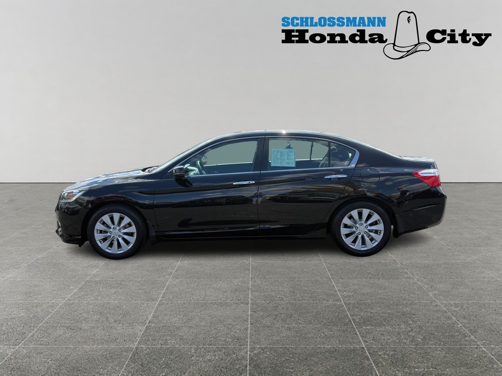 Honda Accord Sedan Vehicle Full-screen Gallery Image 02