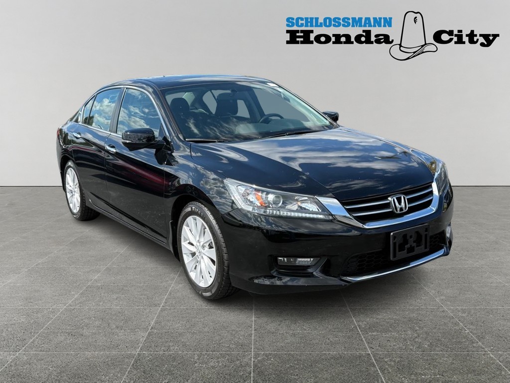 Honda Accord Sedan Vehicle Full-screen Gallery Image 08