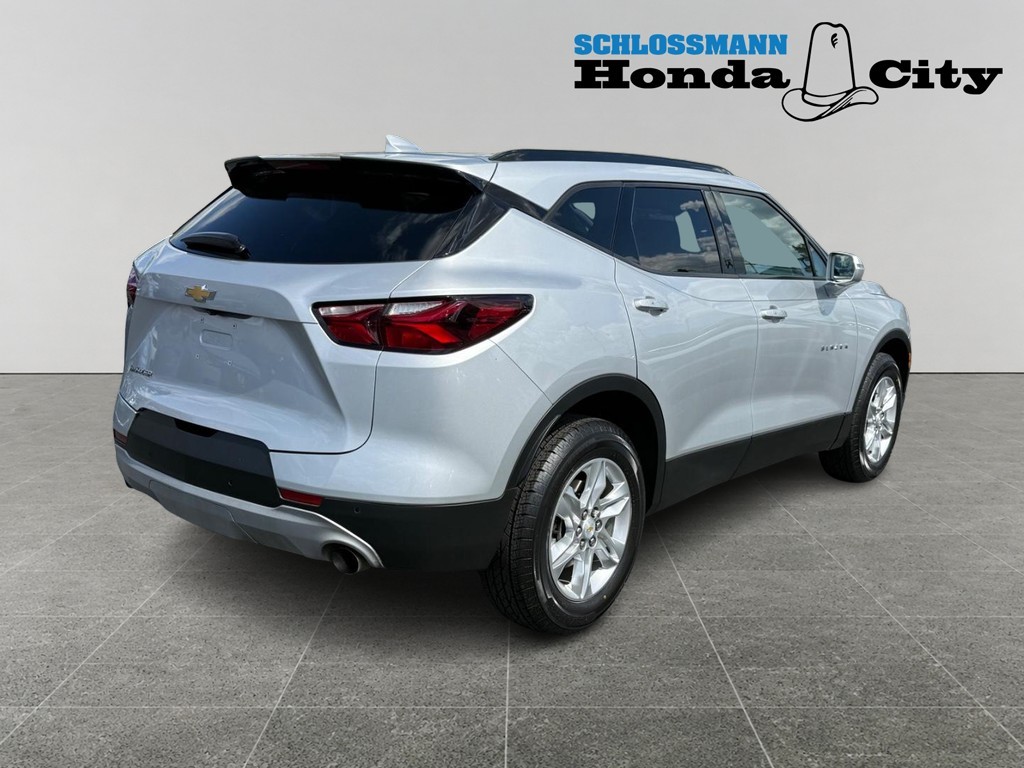 Chevrolet Blazer Vehicle Full-screen Gallery Image 05