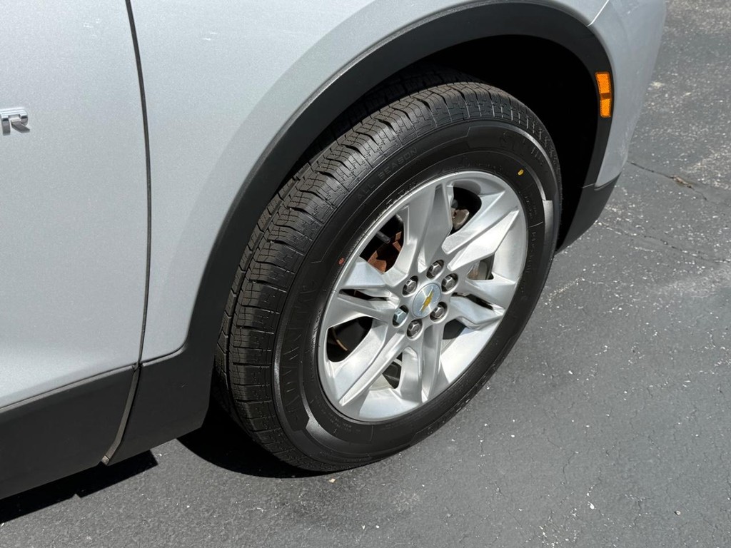 Chevrolet Blazer Vehicle Full-screen Gallery Image 07