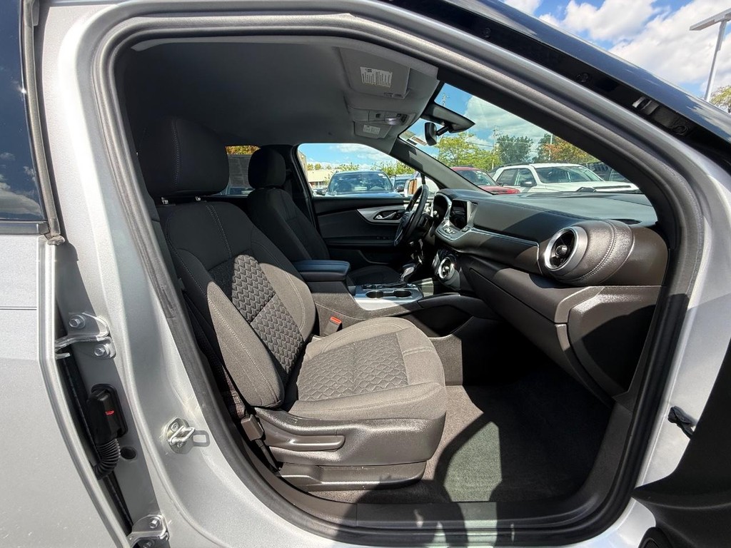 Chevrolet Blazer Vehicle Full-screen Gallery Image 10