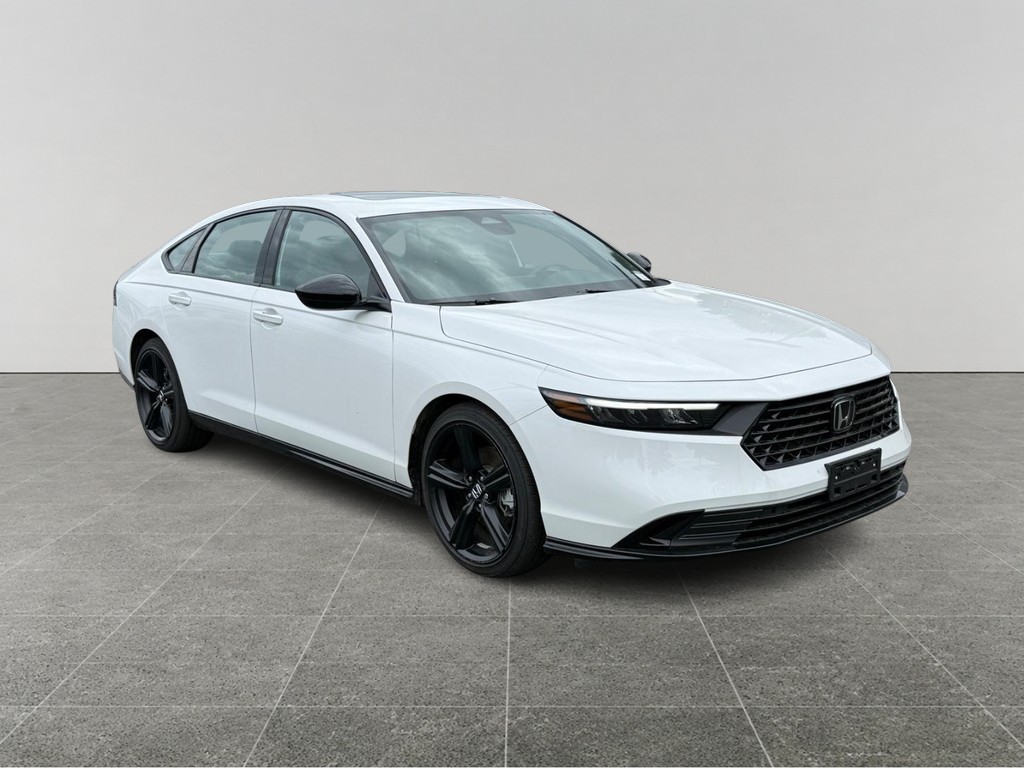 Honda Accord Hybrid Vehicle Full-screen Gallery Image 08