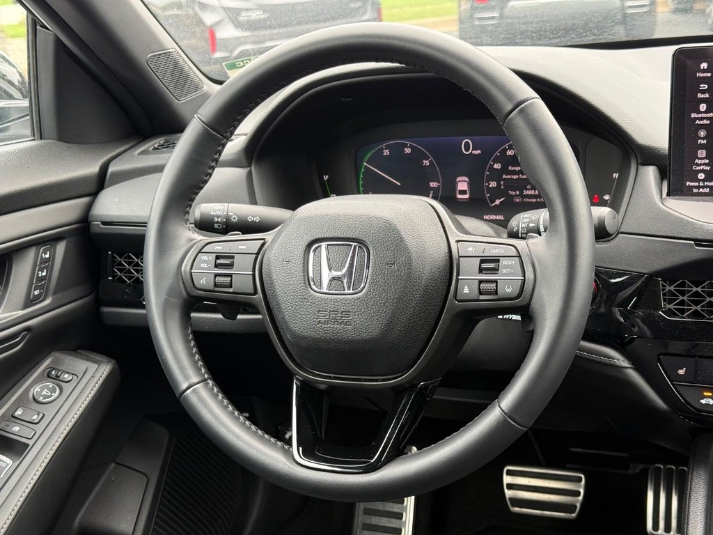 Honda Accord Hybrid Vehicle Full-screen Gallery Image 14