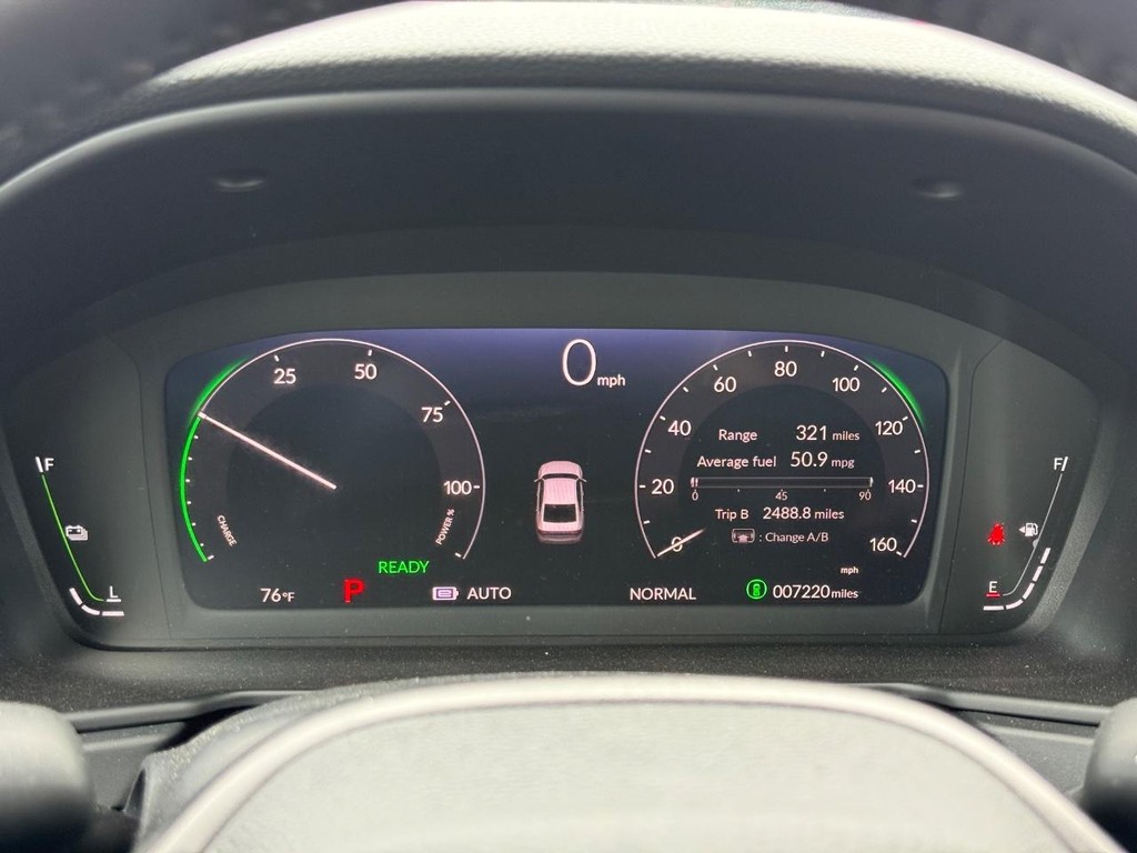 Honda Accord Hybrid Vehicle Full-screen Gallery Image 21