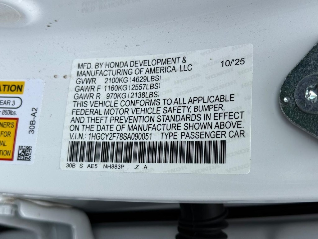 Honda Accord Hybrid Vehicle Full-screen Gallery Image 26