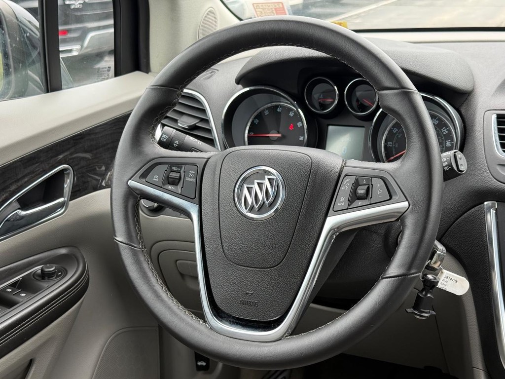 Buick Encore Vehicle Full-screen Gallery Image 13