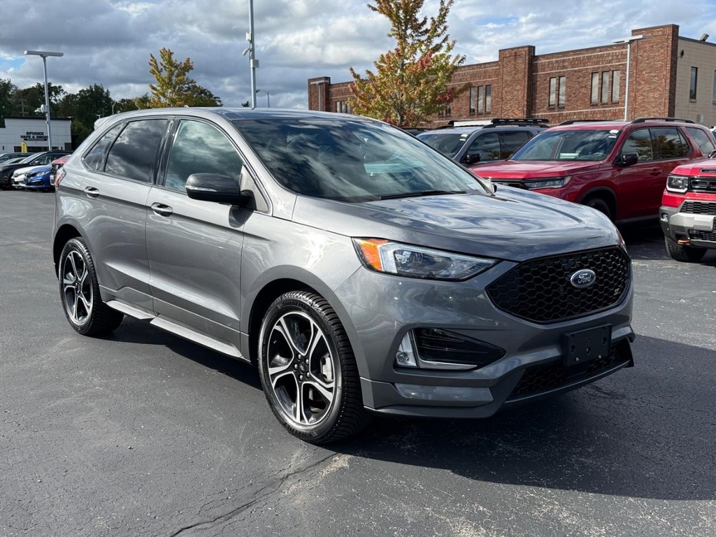 Ford Edge Vehicle Full-screen Gallery Image 07