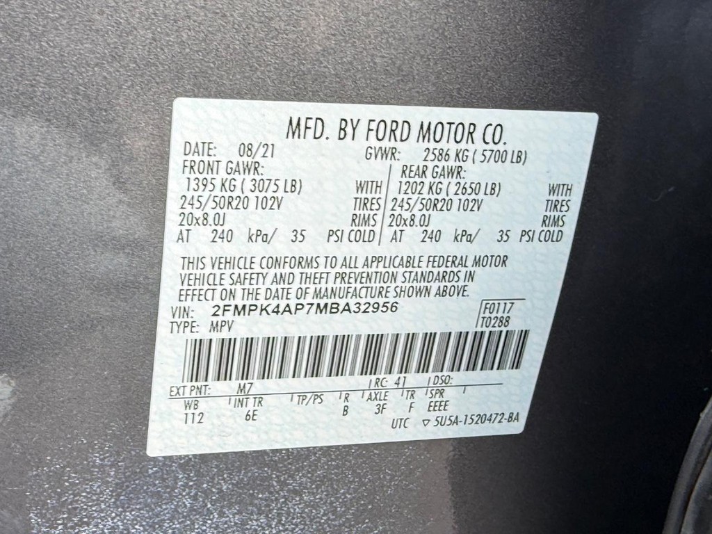 Ford Edge Vehicle Full-screen Gallery Image 25