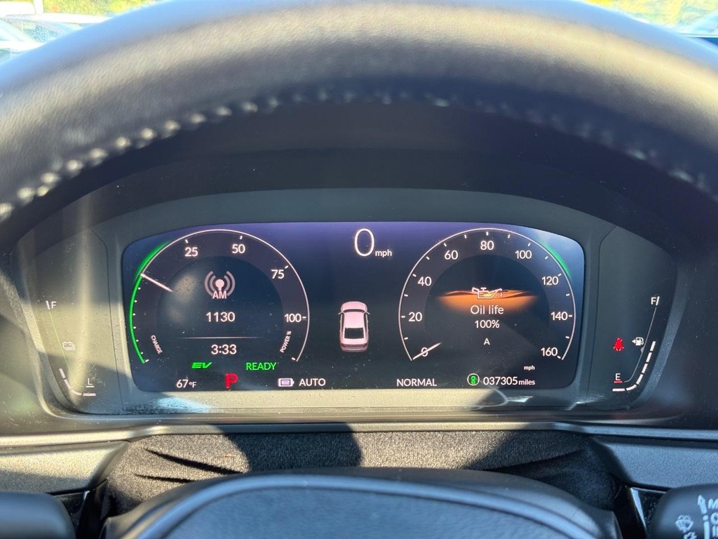 Honda Accord Hybrid Vehicle Full-screen Gallery Image 22