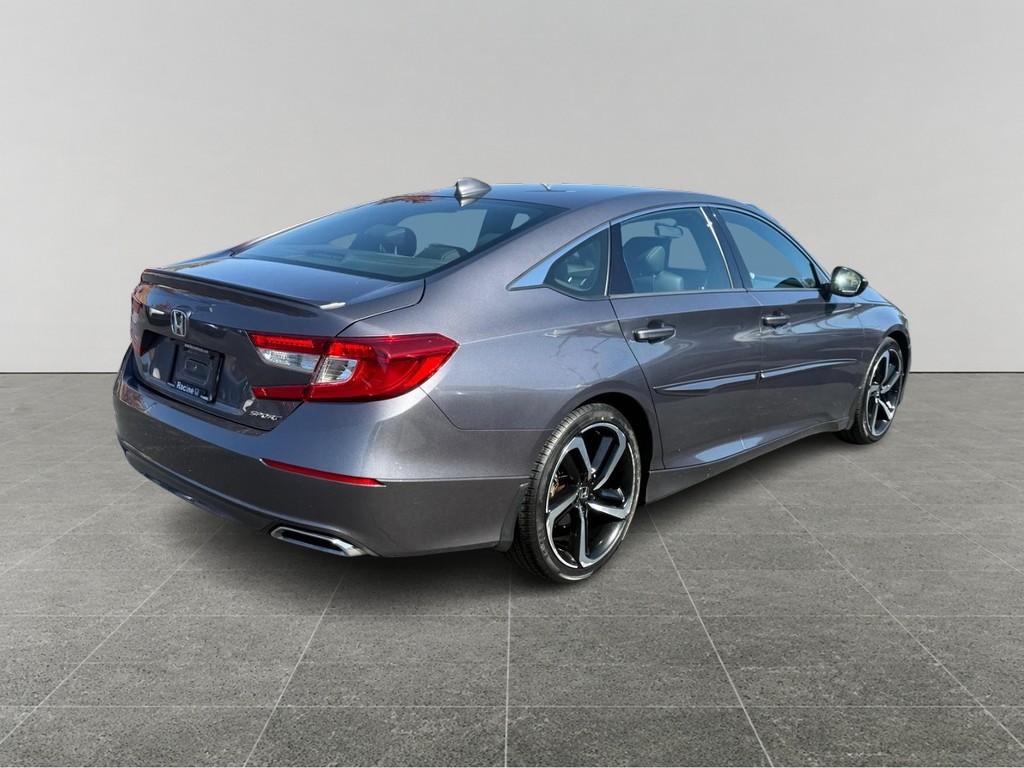 Honda Accord Sedan Vehicle Full-screen Gallery Image 05