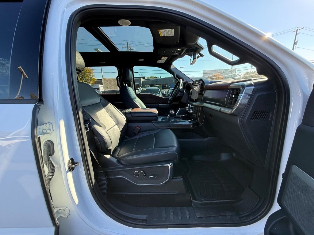 Ford F-150 Vehicle Full-screen Gallery Image 10