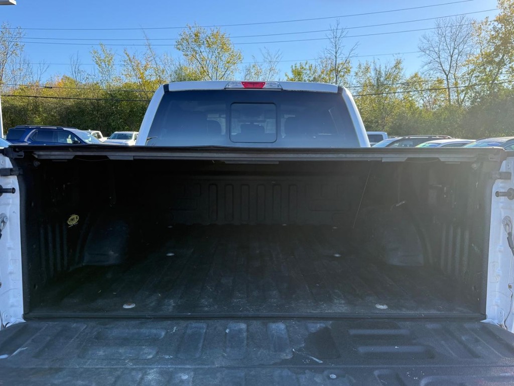 Ford F-150 Vehicle Full-screen Gallery Image 06