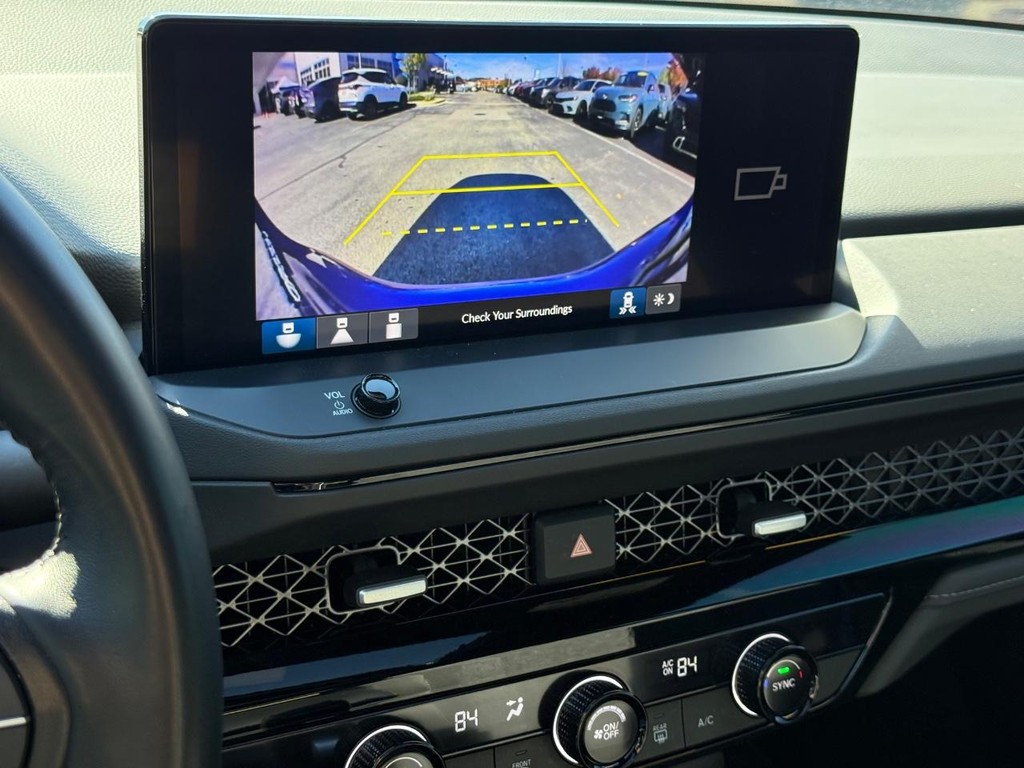 Honda Accord Hybrid Vehicle Full-screen Gallery Image 18